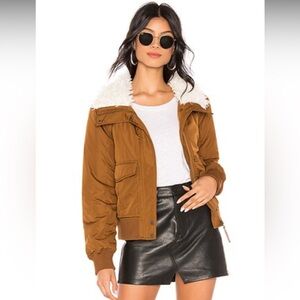 ✨Sanctuary puffer bomber jacket